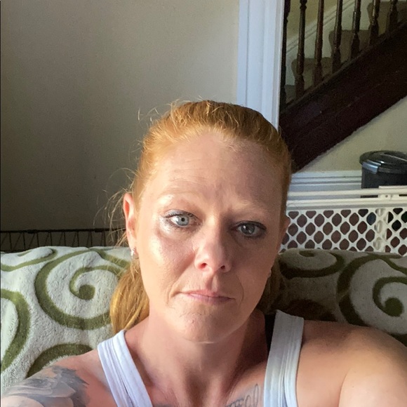 Meet your Posher, Michelle - Picture 1 of 1